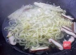 Kuaishou Hot Pot Ramen Recipe Illustration 5