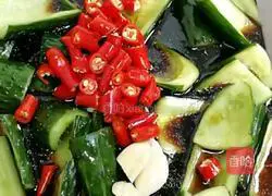 Illustration of home-made pickled cucumbers 2