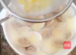 Illustration of how to make steamed eggs with clams 6