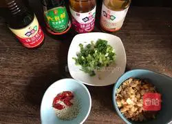 Shredded chicken Illustration of making cold noodles 2