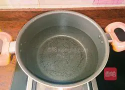 Illustration of how to make minced meat, spinach and egg soup 3