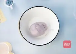 Illustration of how to make flower-shaped steamed buns for baby food supplement 4