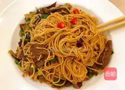 Spicy Garlic Beef Fried Noodles ~ Recipe 9