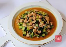 Illustration of how to make cucumber and diced chicken 9