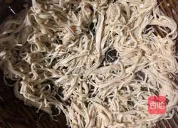 Illustration of how to make cold chicken breast and enoki mushrooms 8