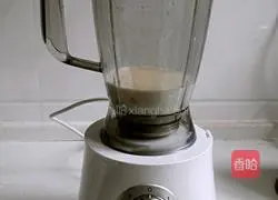 Mango Milkshake Recipe Illustration 3