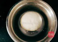 Illustration of how to make milky sesame rolls 4