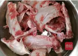 Illustration of how to make mutton soup 3