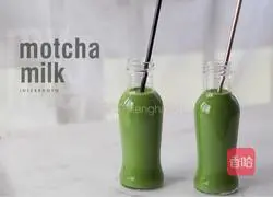 Illustration of how to make matcha milk 12