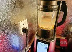 Illustration of how to make fragrant corn juice 2