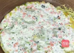 Illustration of how to make broccoli egg pancake rolls 6