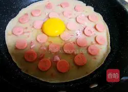 Illustration of how to make tomato egg rolls 8