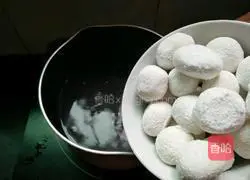 Illustration of how to make sweet glutinous rice balls 3