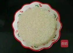 Illustration of how to make Tremella fermented fruit soup 2