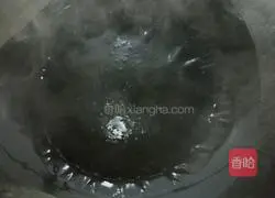 Illustration of how to make tea oil and yam pork ribs 3