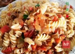 Illustration of how to make Italian screw noodles 4