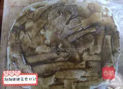 Illustration of making sesame paste flower rolls 10