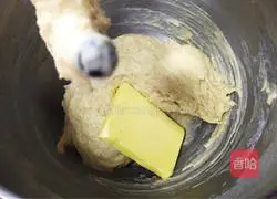 Illustration of making wheat-flavored red dates and sesame buns 6