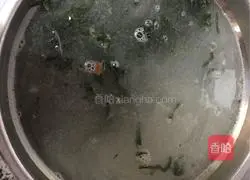 Illustration of how to make cold kelp shreds 2