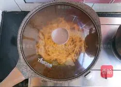 Illustration of how to make braised beans and noodles 11