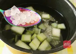 Illustration of the first recipe of rock sugar barley and winter melon rind 5