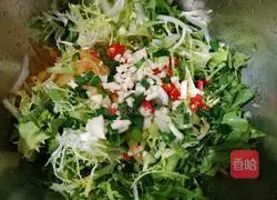 Illustration of how to make spicy lettuce mixed with endive 6