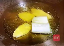 Illustration of how to make radish and mutton soup 2