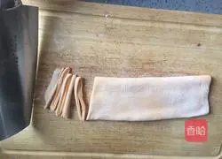 Illustration of how to make colorful hand-made noodles 12