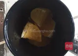 Illustration of how to make freshly squeezed orange juice 4