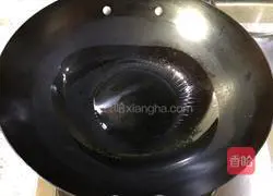 Illustration of how to make shredded pork noodles with tomatoes and garlic moss 6