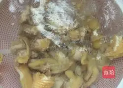 Illustration of how to make calcium supplement soup with wing bone rattle snail 5