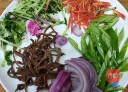 Illustration of how to make fried instant noodles with millet (vegetarian) 1