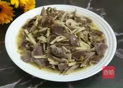 Stir-fried duck with shredded bamboo shoots Illustration of how to make gizzards 9