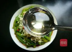 Illustration of how to make cold garlic asparagus 14