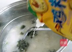 Enoki Mushroom and Seaweed Soup Recipe Illustration 10