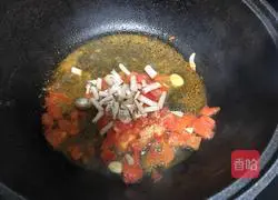 Illustration of how to make tomato and egg fried noodles 9
