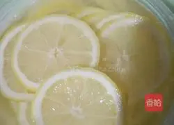Illustration of how to make lemon slices 5