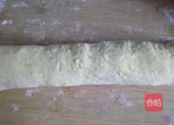 Illustration of how to make zucchini and egg stuffed buns 6