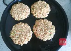 Illustration of how to make carrot and lotus root cake 14