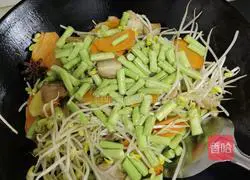 Henan Braised Noodles (Steamed Noodles) ) Illustration 2