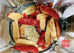 Recipe for making red date, quinoa and chickpea milk 5