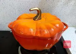 Illustration of how to make tomato and beef brisket stewed with potatoes 14