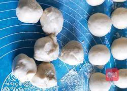 Illustration of Homemade Wheat Steamed Buns 9