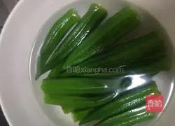Illustration of how to make cold okra 2