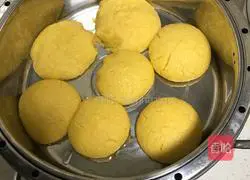 Illustration of making coarse grain cake 3