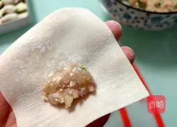 Illustration of how to make fried wonton sugar 4