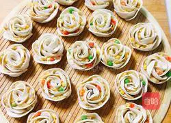 Illustration of how to make fried shrimp and rose flower dumplings 7