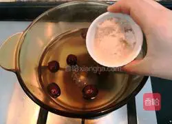 Illustration of how to make poached eggs with fermented rice wine 6