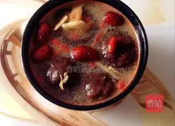 Illustration of how to make mushroom and chicken soup 9