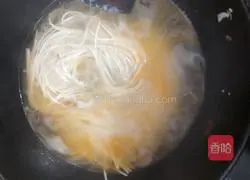 Illustration of how to make tomato and egg noodles 9